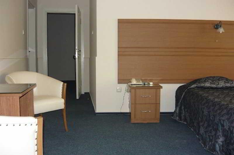Bormali Hotel Corlu Bagian luar foto