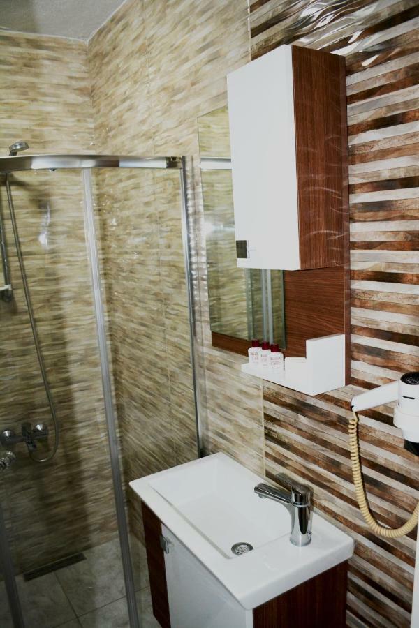 Bormali Hotel Corlu Bagian luar foto